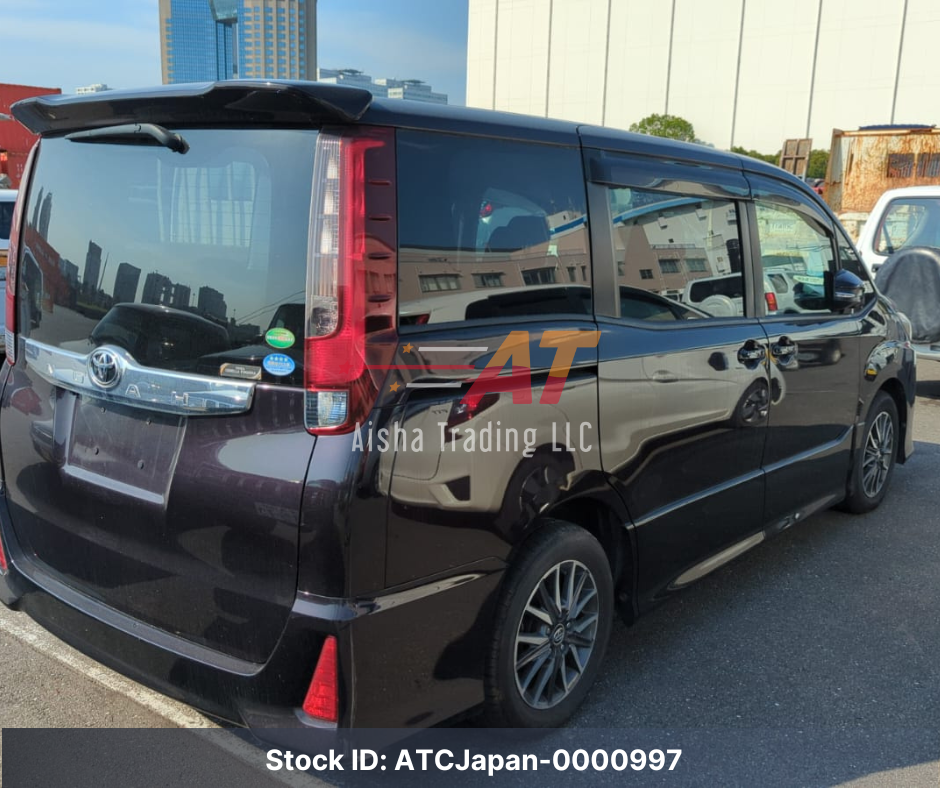 2015 Toyota Noah SI